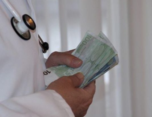 Στο εδώλιο έξι γιατροί