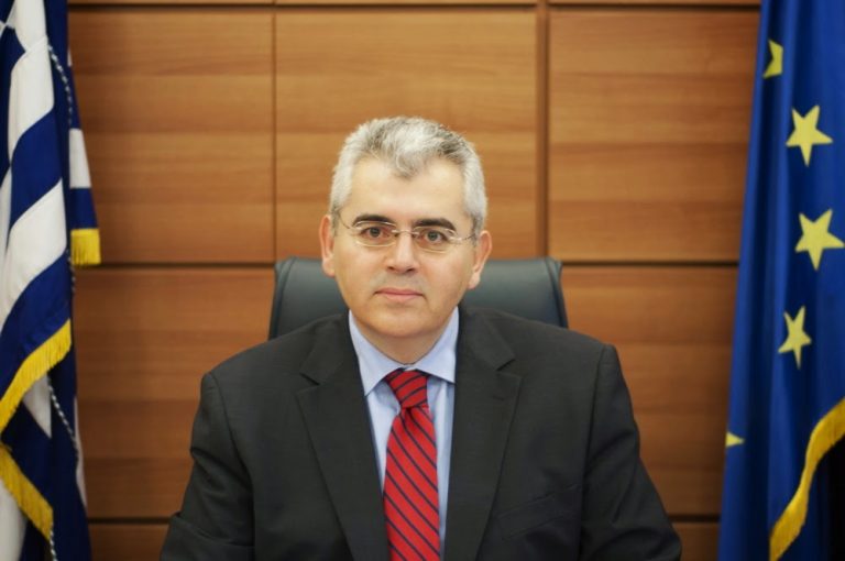 Μ. ΧΑΡΑΚΟΠΟΥΛΟΣ ΜΕ 53 ΒΟΥΛΕΥΤΕΣ ΝΔ ΠΡΟΣ ΥΠΟΥΡΓΟ ΕΡΓΑΣΙΑΣ:      Να μη στερηθούν το δικαίωμα συνταξιοδότησης οι οφειλέτες του ΟΑΕΕ