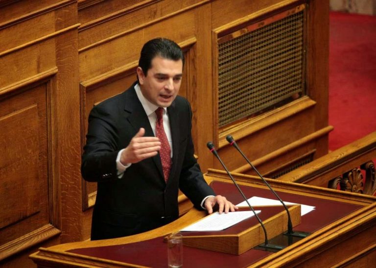 Ο Κώστας Σκρέκας υπουργός. Αναλαμβάνει το υπουργείο Ανάπτυξης
