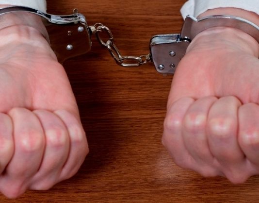 Συλλήψεις για «φρουτάκια σε Ίντερνετ Καφέ στο Βόλο