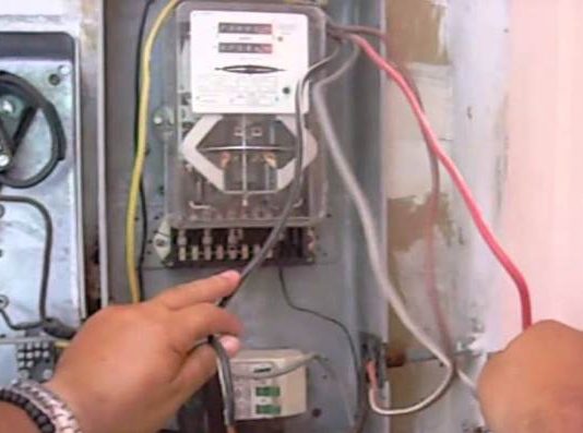 Τρίκαλα: 48χρονος έκλεβε ρεύμα