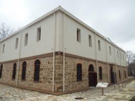 Το ωράριο για το Μουσείο Τσιτσάνη